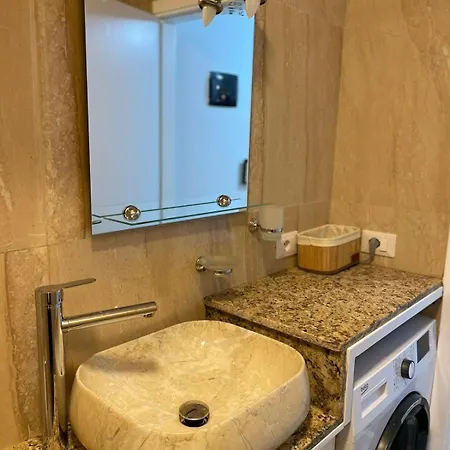 Apartamento Aden's House Tirana