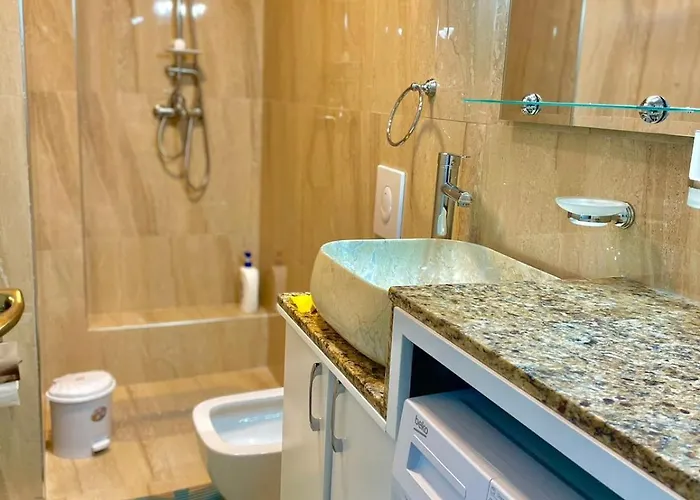 Apartment Aden's House Tirana